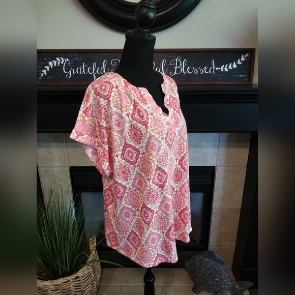 LOVE SCARLETT Pink and Cream  Patterned Blouse - Picture 6 of 12